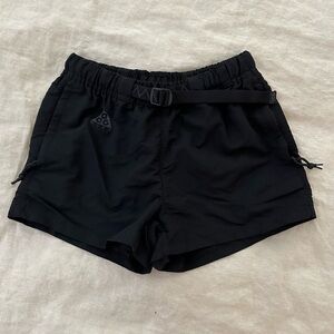 NWOT Nike ACG Women’s Black Trail Hiking Running Shorts Women’s XS